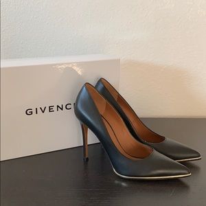 Brand New Givenchy black stilettos